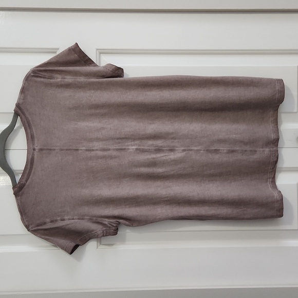 Like New Aritzia Babaton Foundation Crew Short Sleeve Tee - Picture 3 of 4